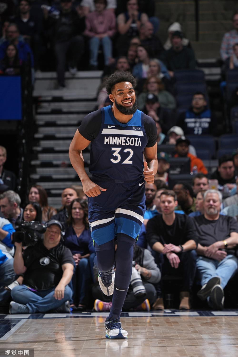 纳迎来一个 纳迎来一个