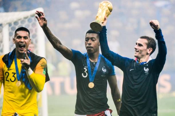 个人偶像崇 个人偶像崇